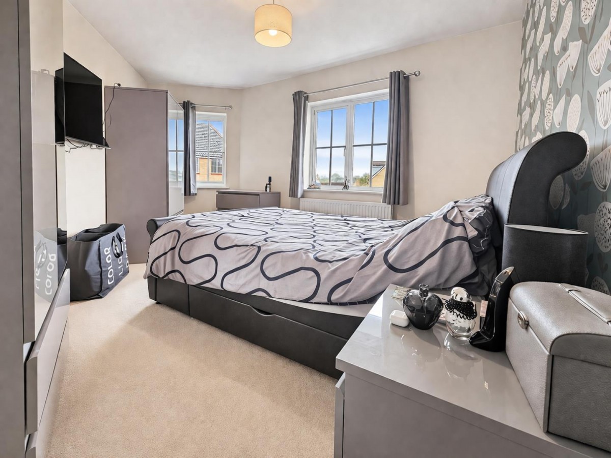 Guernsey Way, Kennington, Ashford