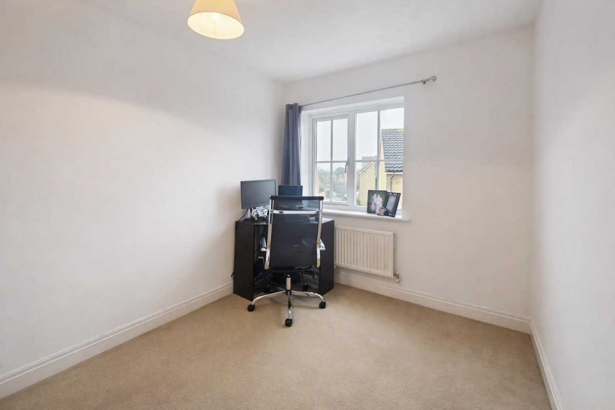 Guernsey Way, Kennington, Ashford