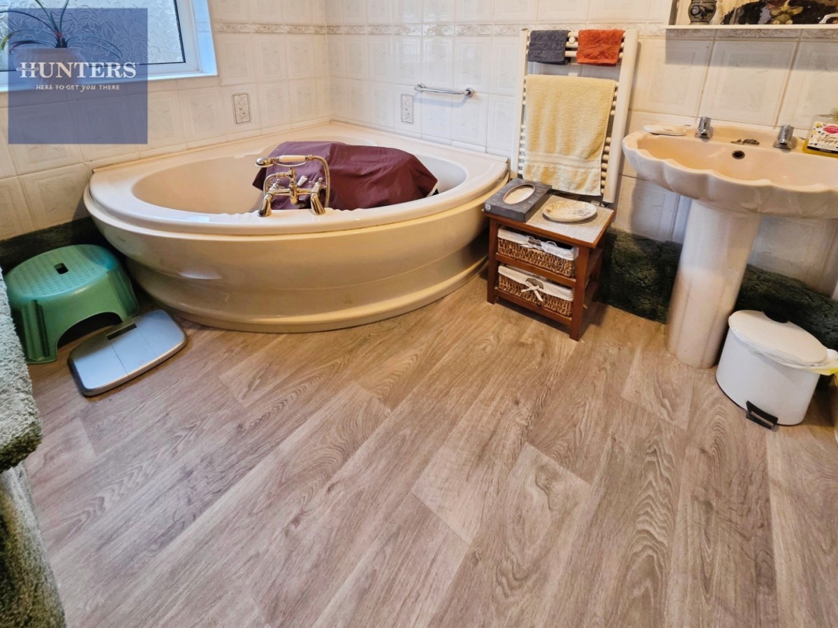 Caeau Duon, Pencoed, Bridgend