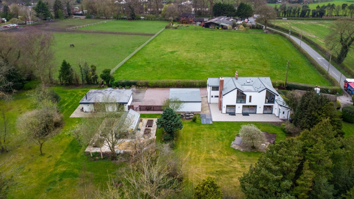 Twemlow Lane, Cranage, Crewe