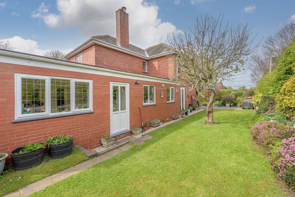 Field House, Oldnall Close, Stourbridge, DY9 8XH