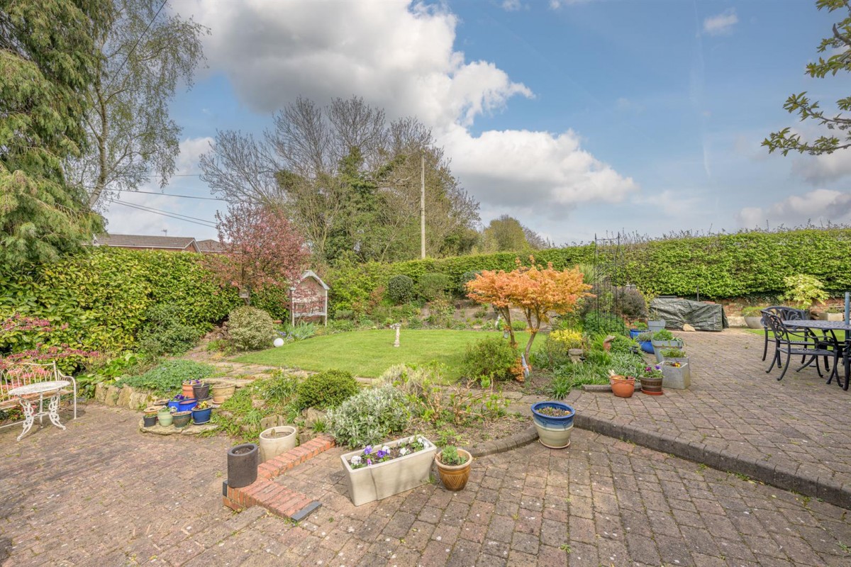 Field House, Oldnall Close, Stourbridge, DY9 8XH