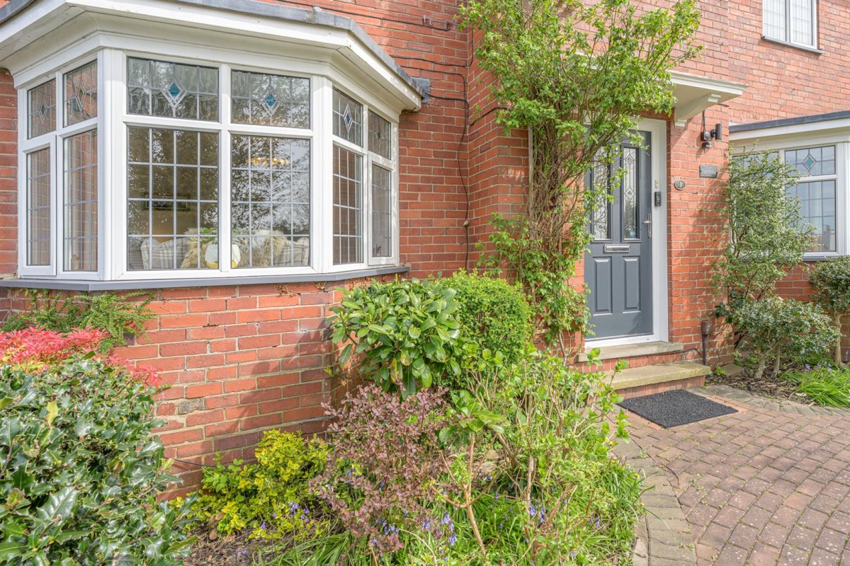 Field House, Oldnall Close, Stourbridge, DY9 8XH