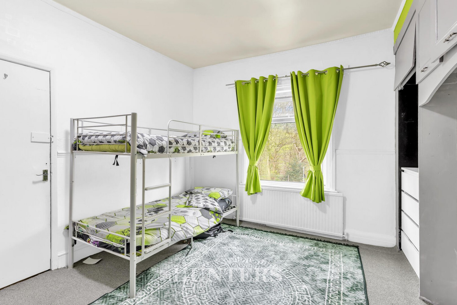 Rochdale Road, Middleton, Manchester, M24