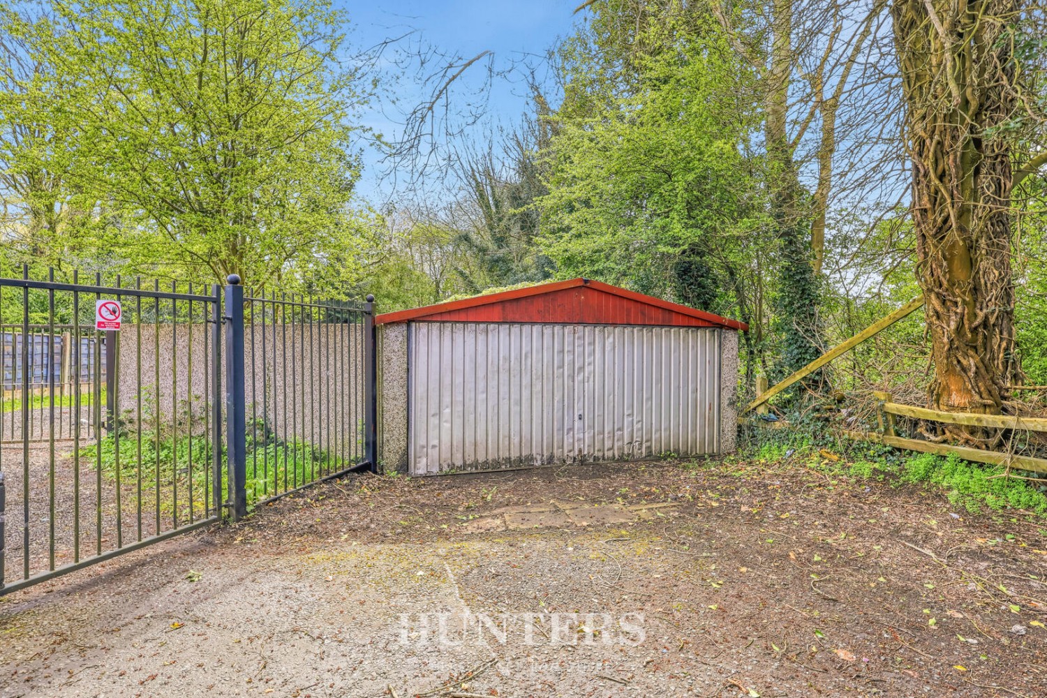 Rochdale Road, Middleton, Manchester, M24