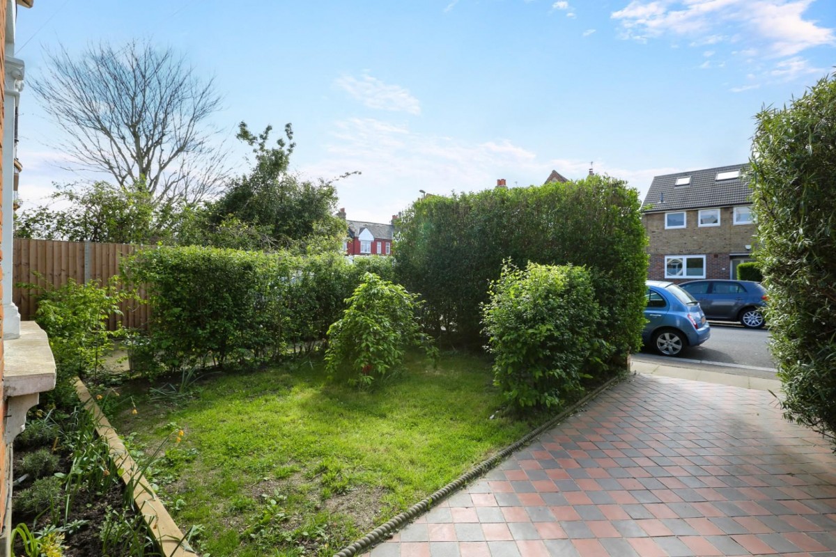 Hurstbourne Road, London