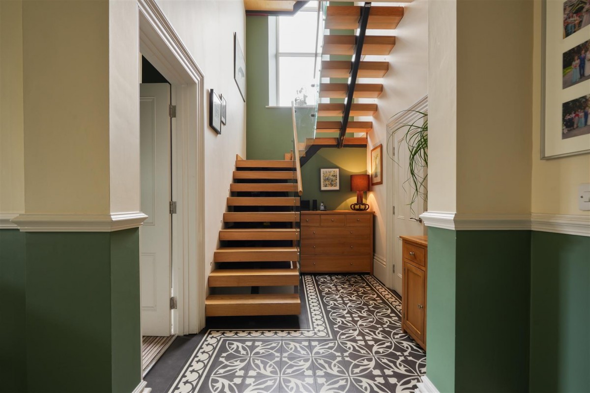 Kenwood Road, Nether Edge, Sheffield, S7 1NQ