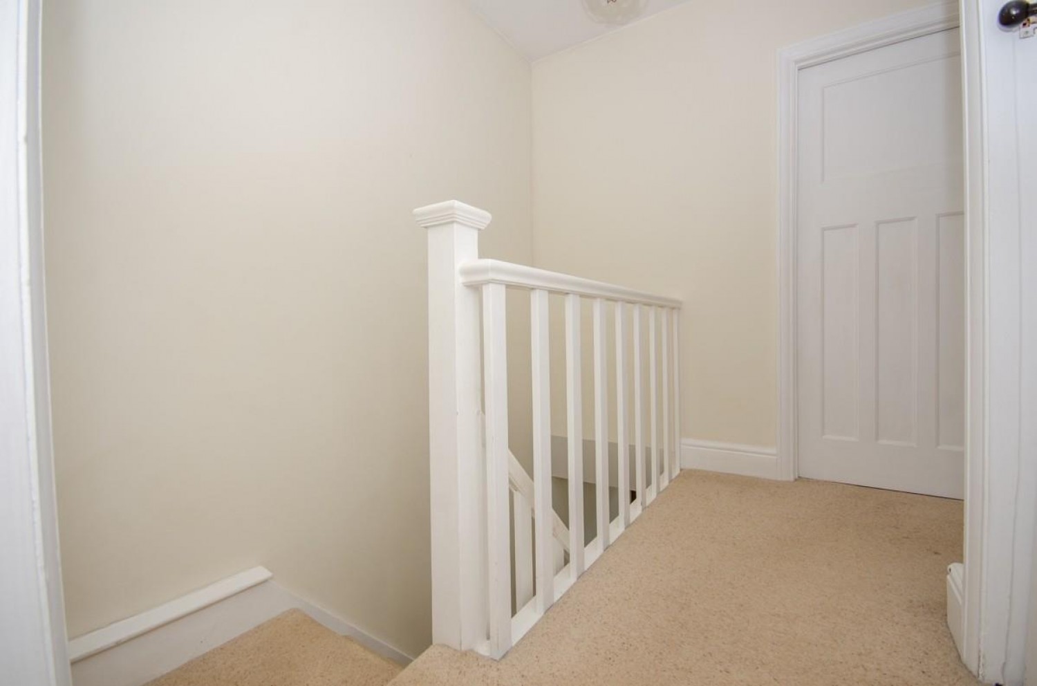 Cleeve Avenue, Downend, Bristol, BS16 6BT