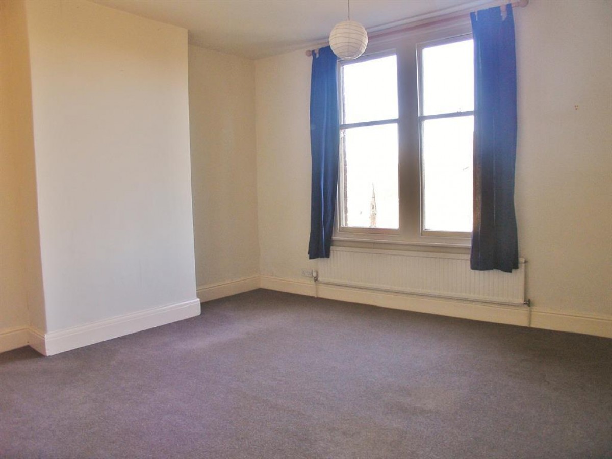 Junction Road, Sheffield, S11 8XA