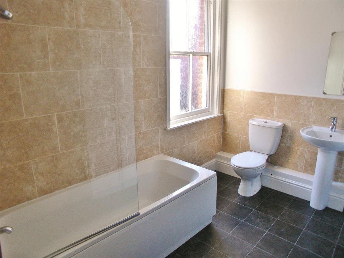 Junction Road, Sheffield, S11 8XA