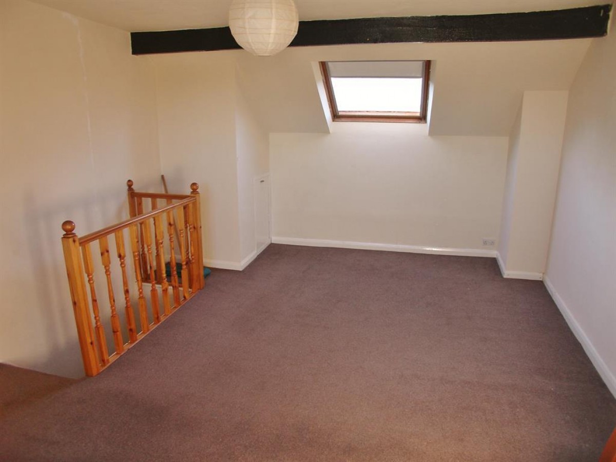 Junction Road, Sheffield, S11 8XA