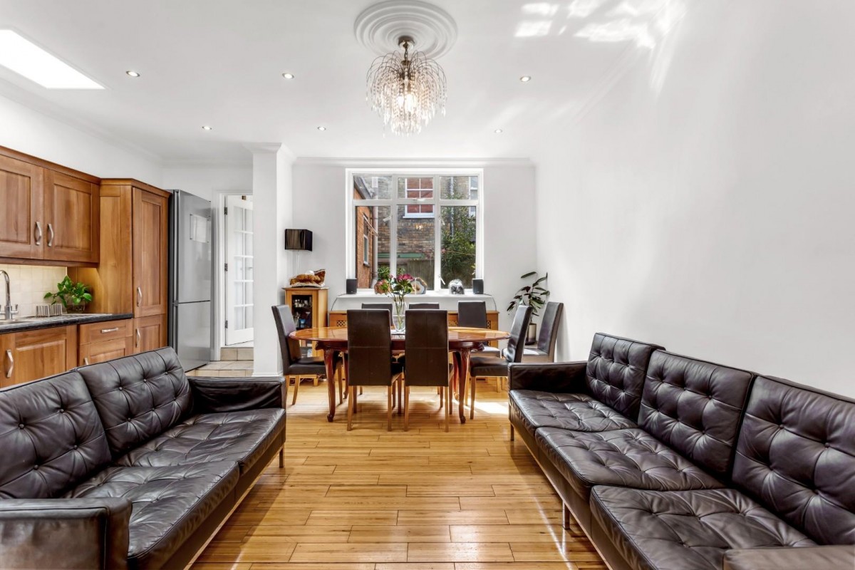 Carysfort Road, London, N16