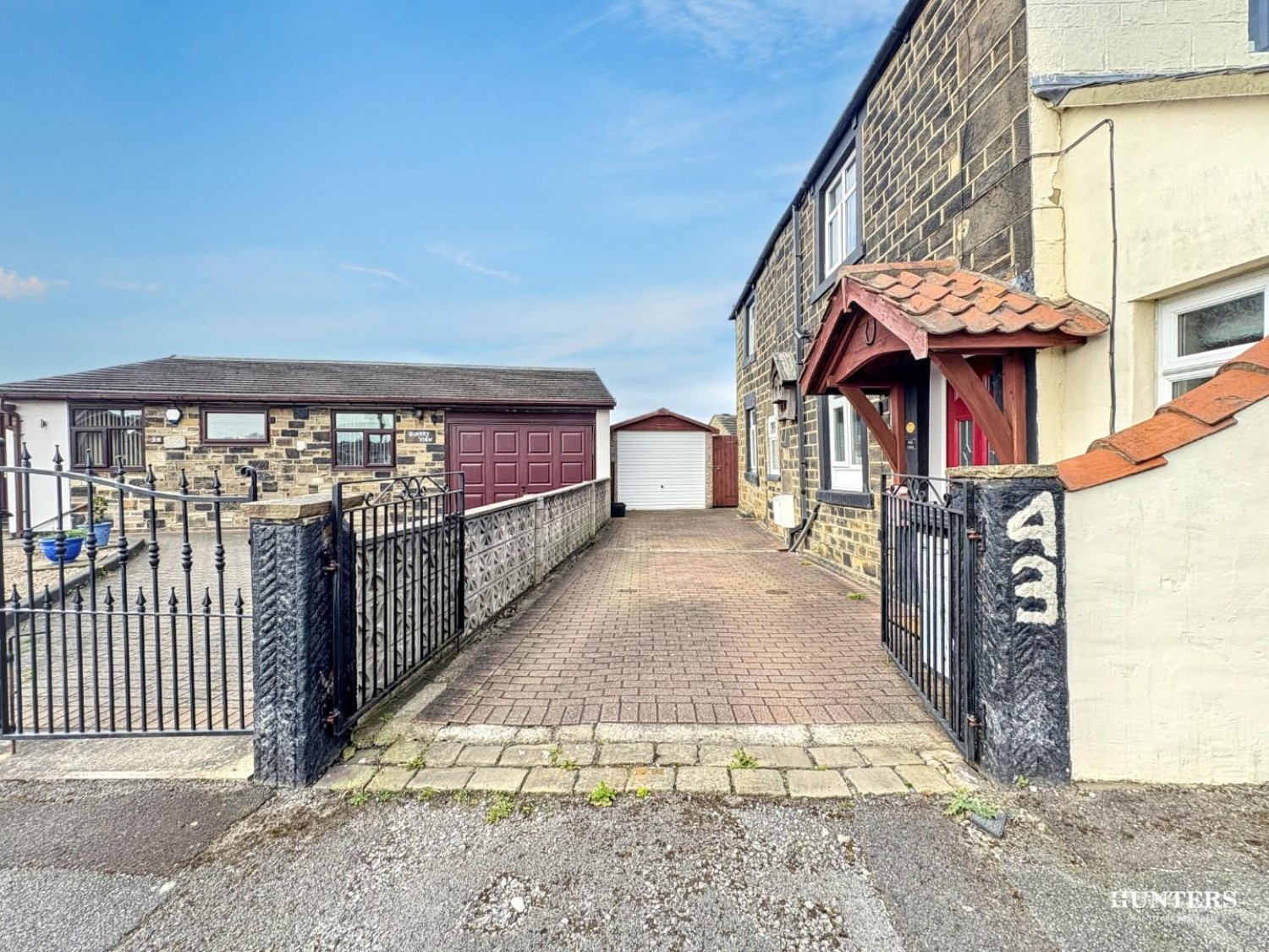 Cresswell Lane, Dewsbury