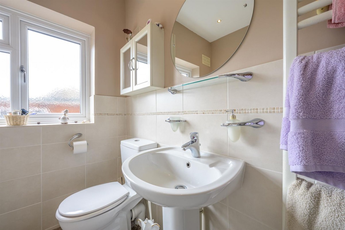 Oakfield Close, Stourbridge, DY8 4BE