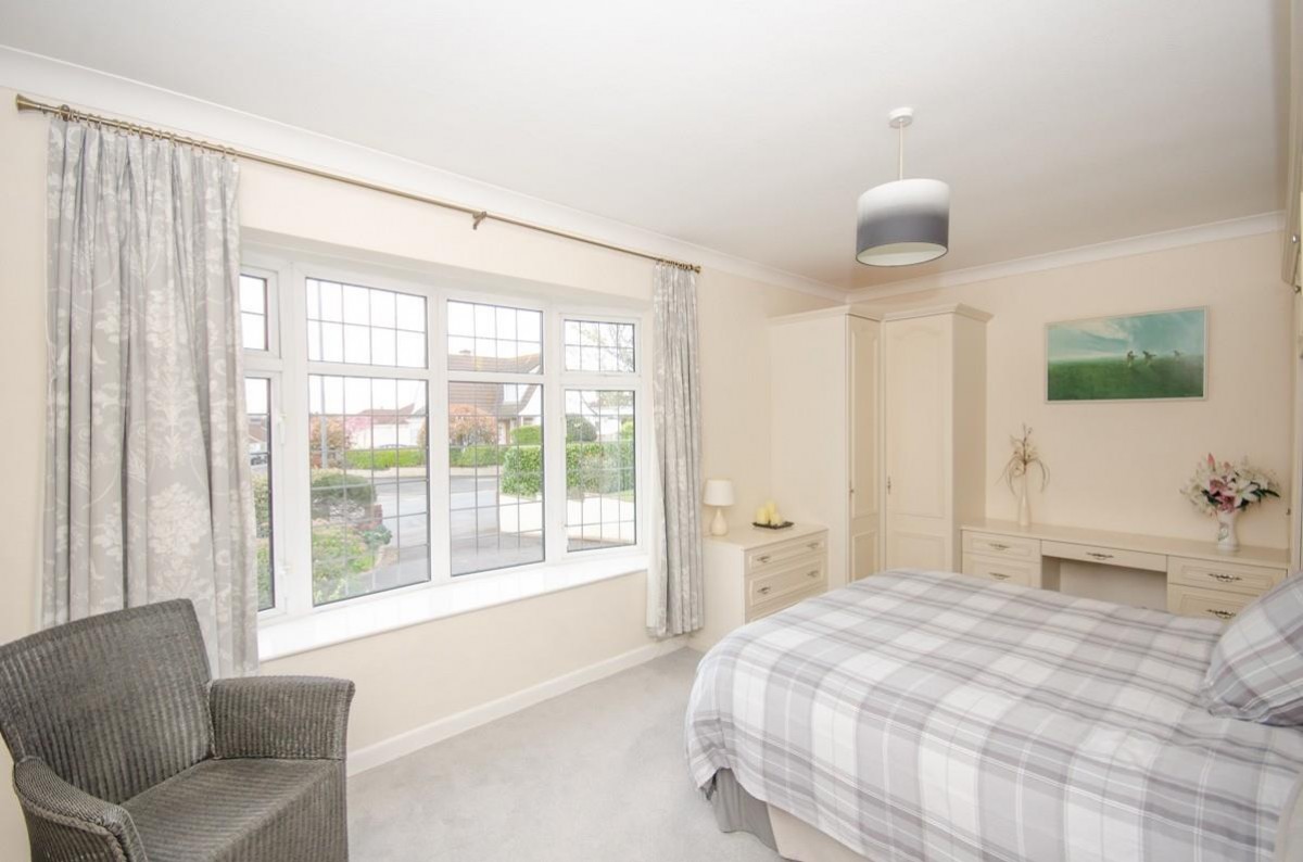 Blackhorse Lane, Downend, Bristol, BS16 6TT