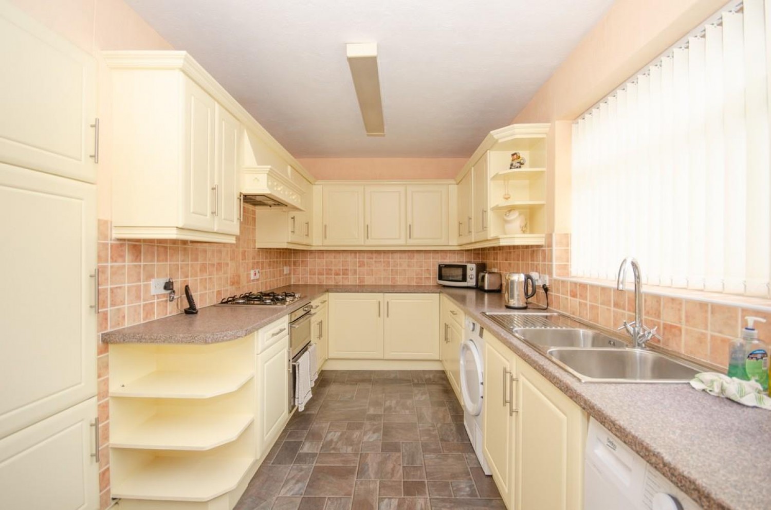 Blackhorse Lane, Downend, Bristol, BS16 6TT