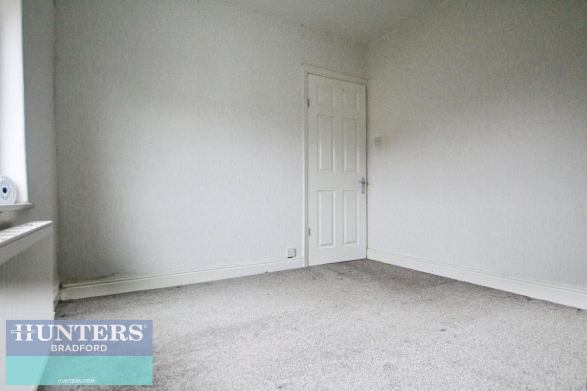 Southmere Crescent Bradford, BD7 3NP