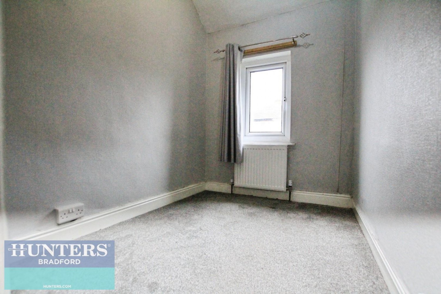 Southmere Crescent Bradford, BD7 3NP