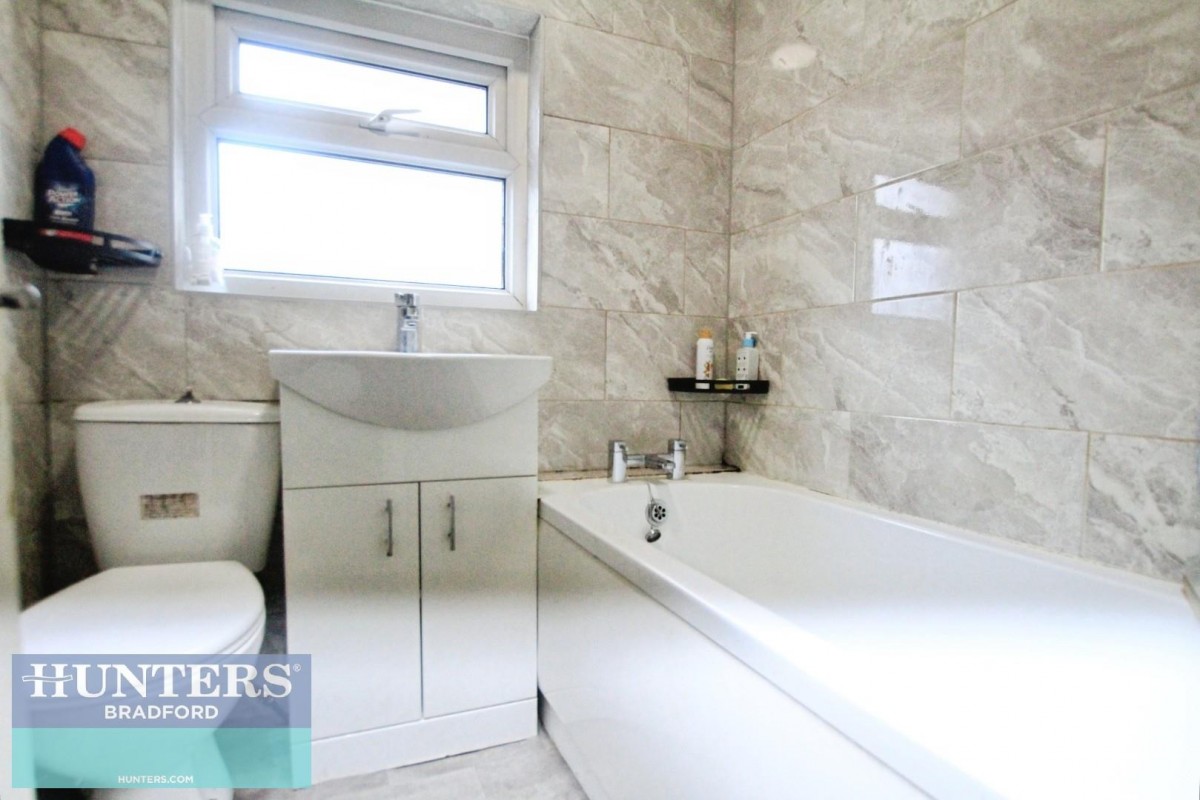 Southmere Crescent Bradford, BD7 3NP