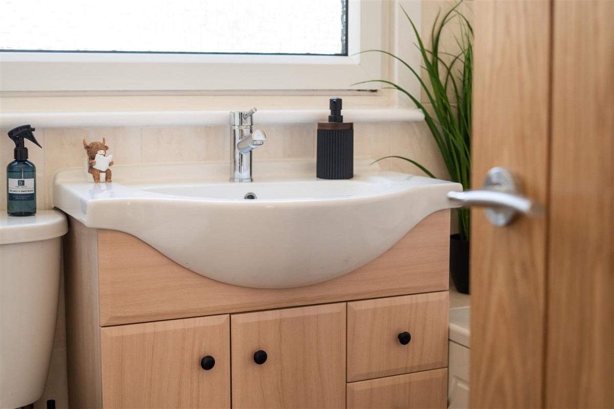 Cinderhill Lane, Norton, Sheffield, S8 8JA