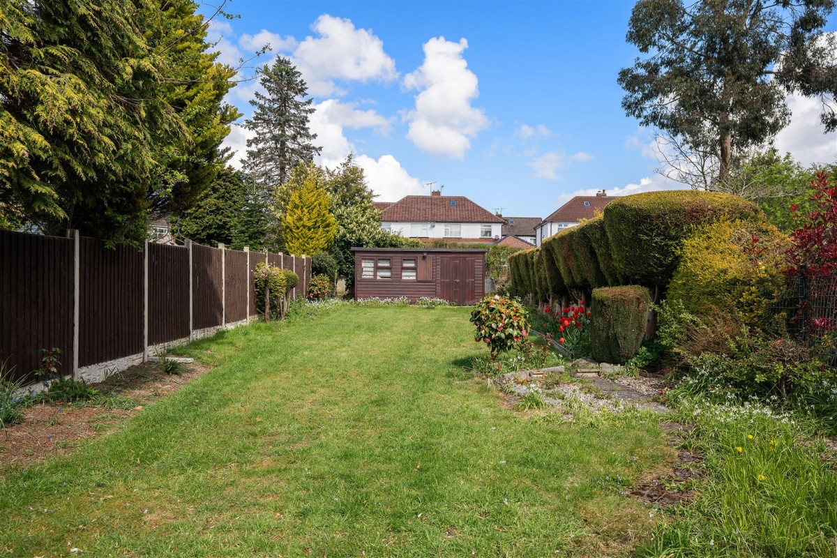 Cinderhill Lane, Norton, Sheffield, S8 8JA