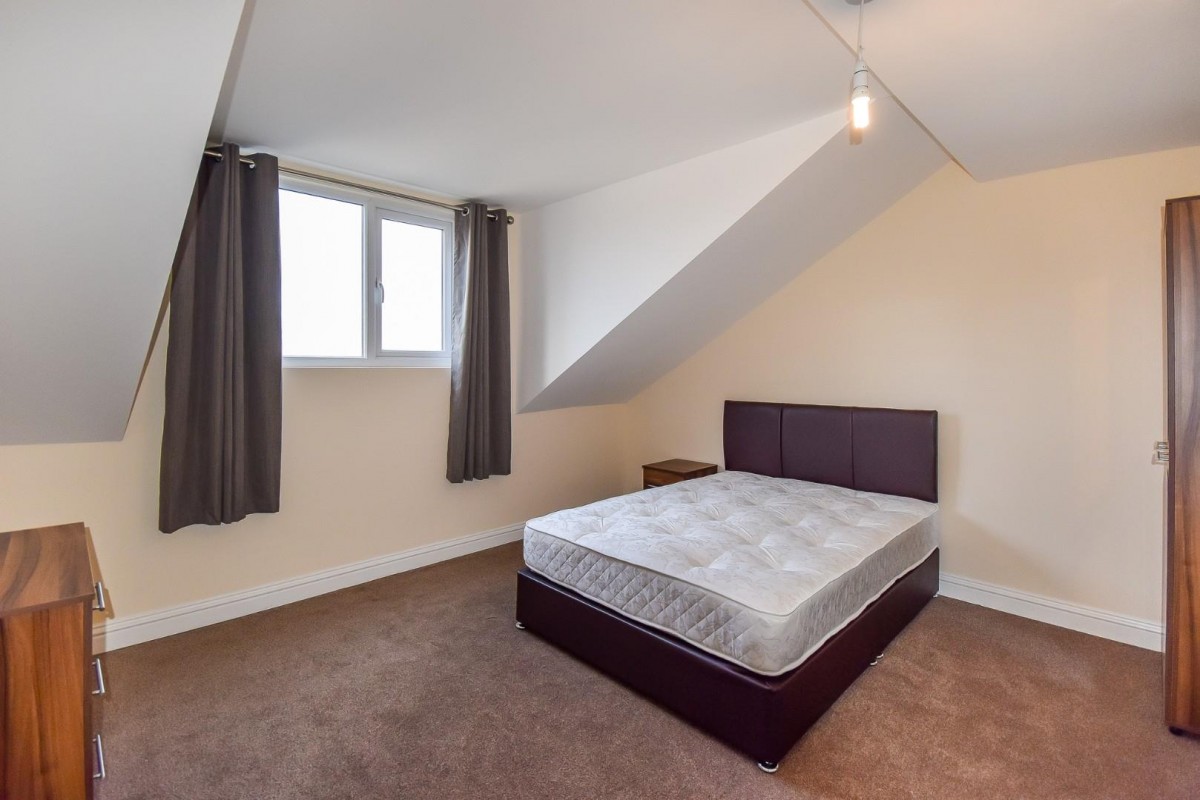 Cutler Heights Lane, Bradford, BD4 9JG