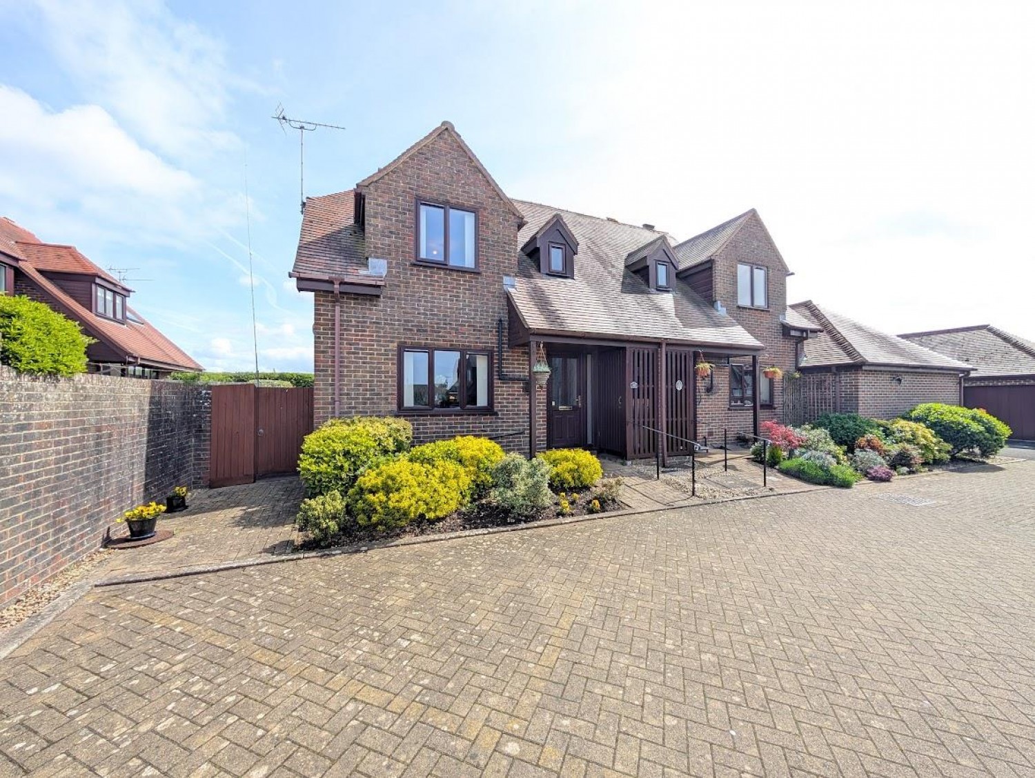 Courville Close, Alveston, Bristol