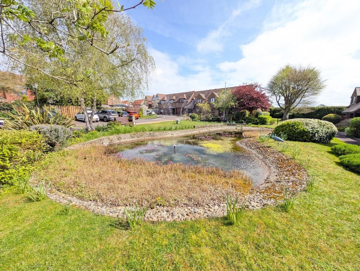 Courville Close, Alveston, Bristol