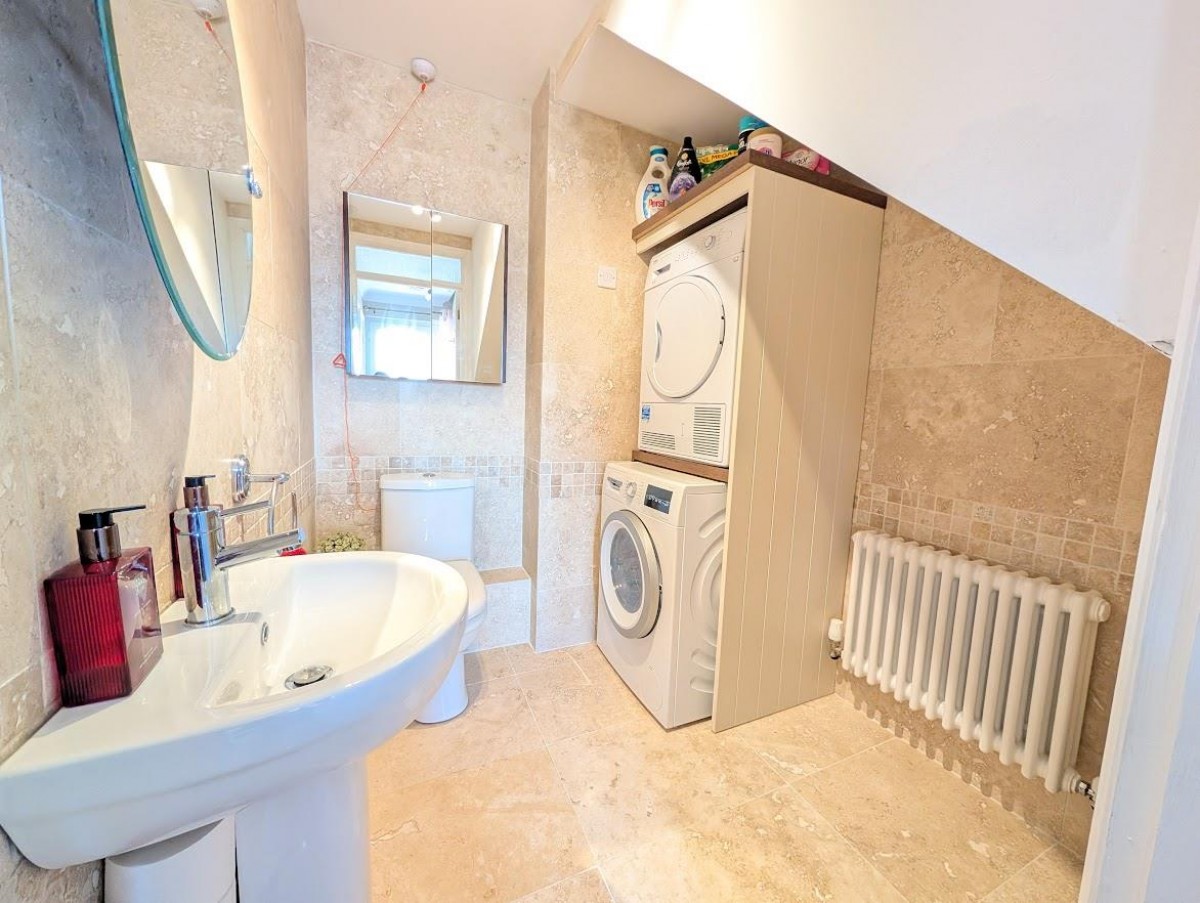 Courville Close, Alveston, Bristol