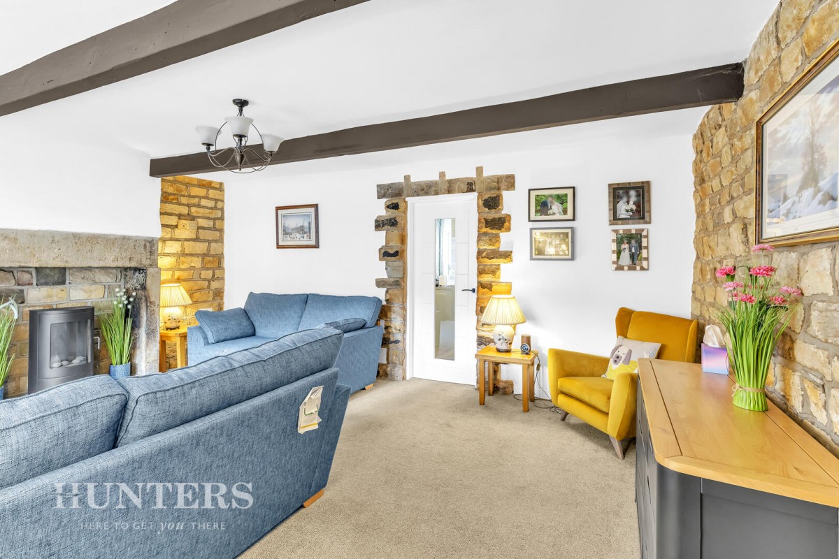 Halifax Road, Littleborough, OL15 0HL