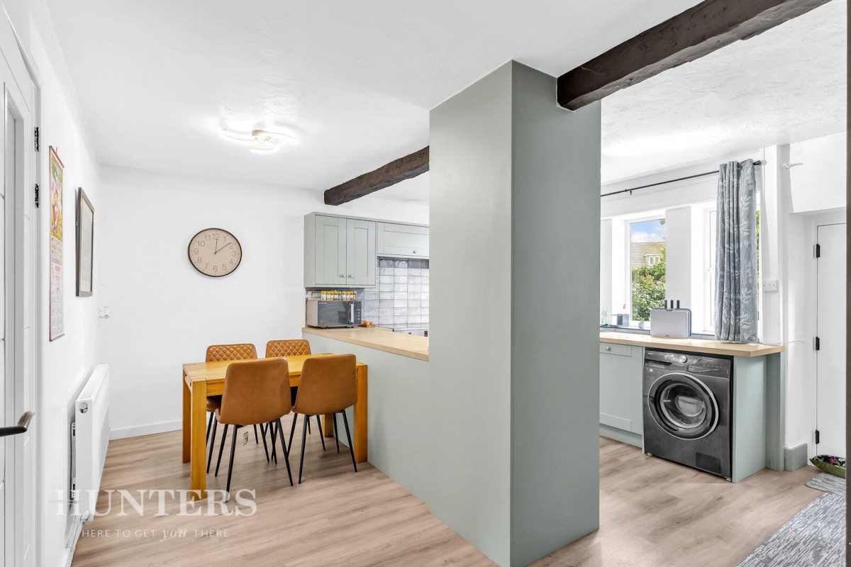 Halifax Road, Littleborough, OL15 0HL