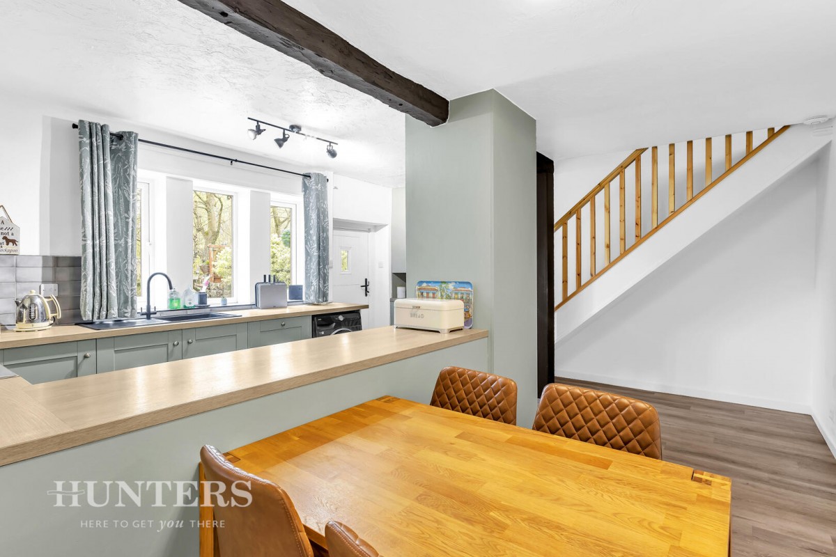 Halifax Road, Littleborough, OL15 0HL