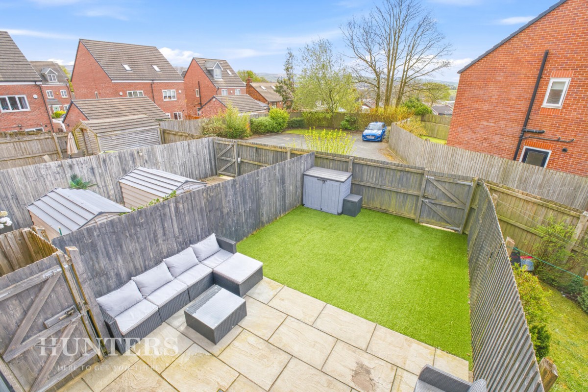 Mayflower Gardens, Wardle, OL12 9DF