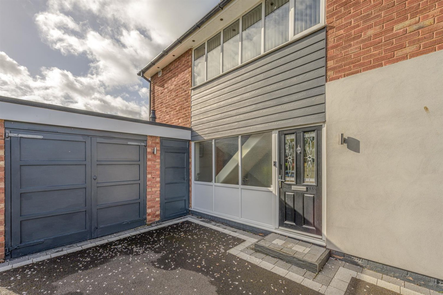 Whitehall Road, Kingswinford, DY6 9DY