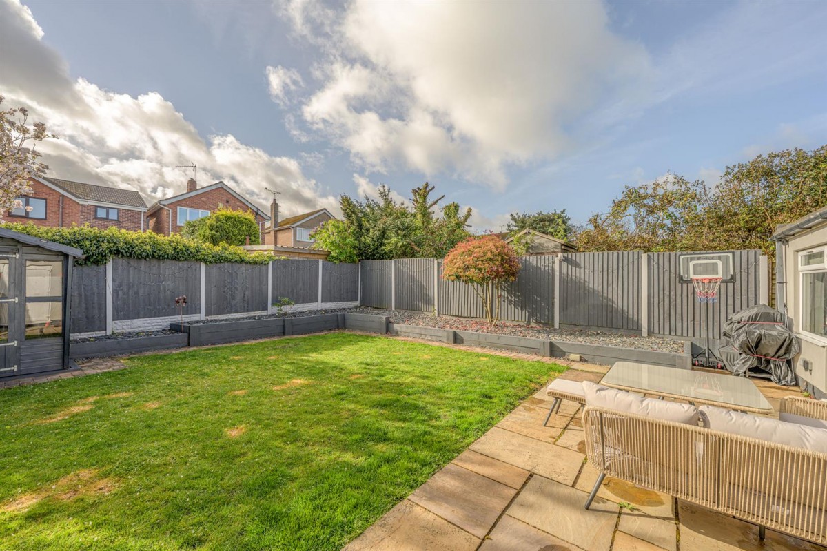 Whitehall Road, Kingswinford, DY6 9DY