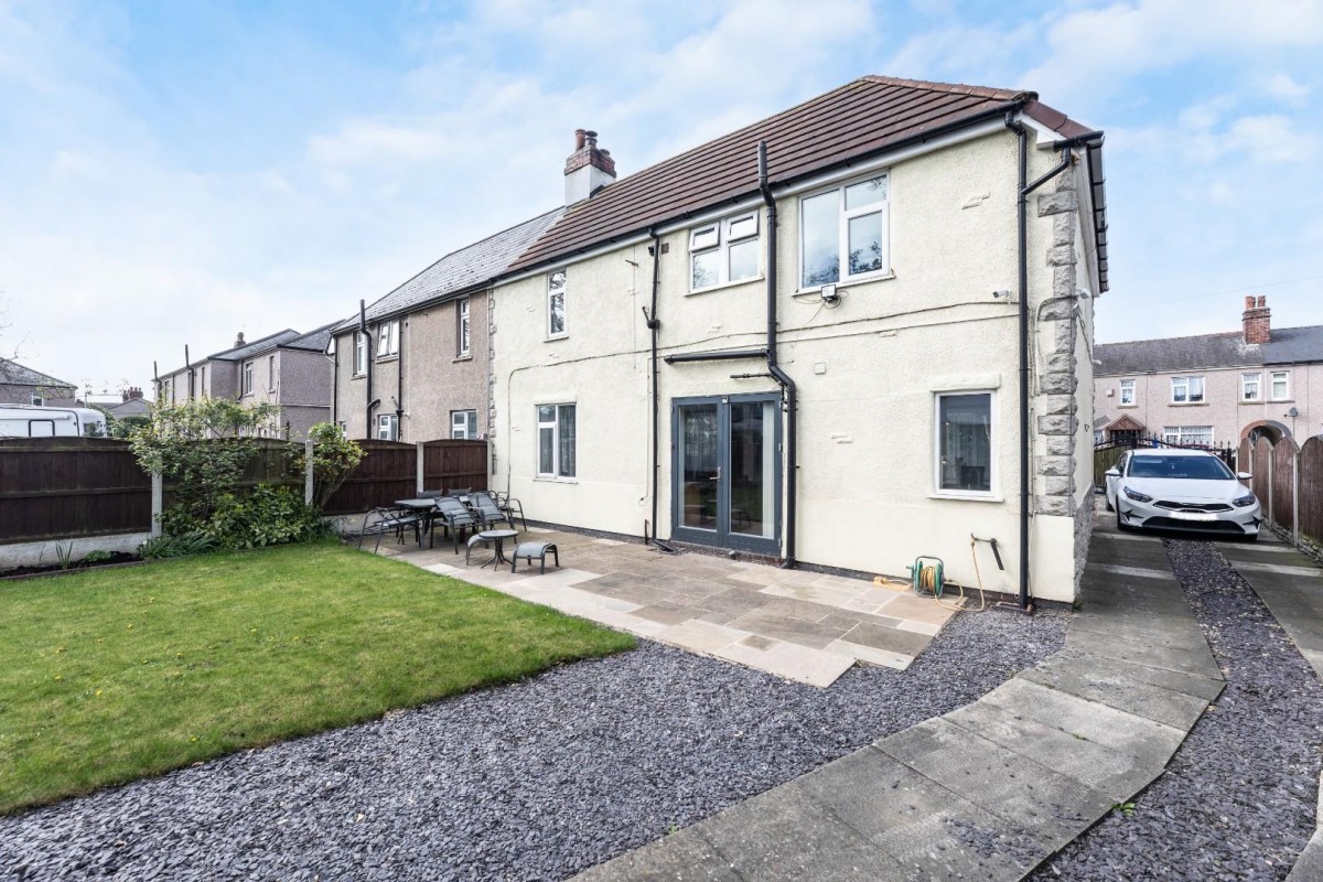 Fryston Road, Castleford