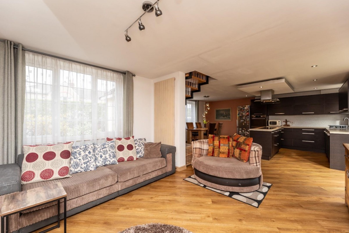 Fryston Road, Castleford