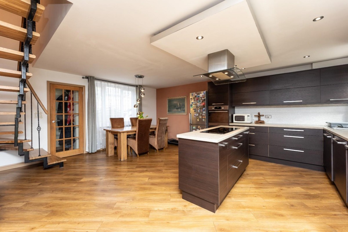 Fryston Road, Castleford