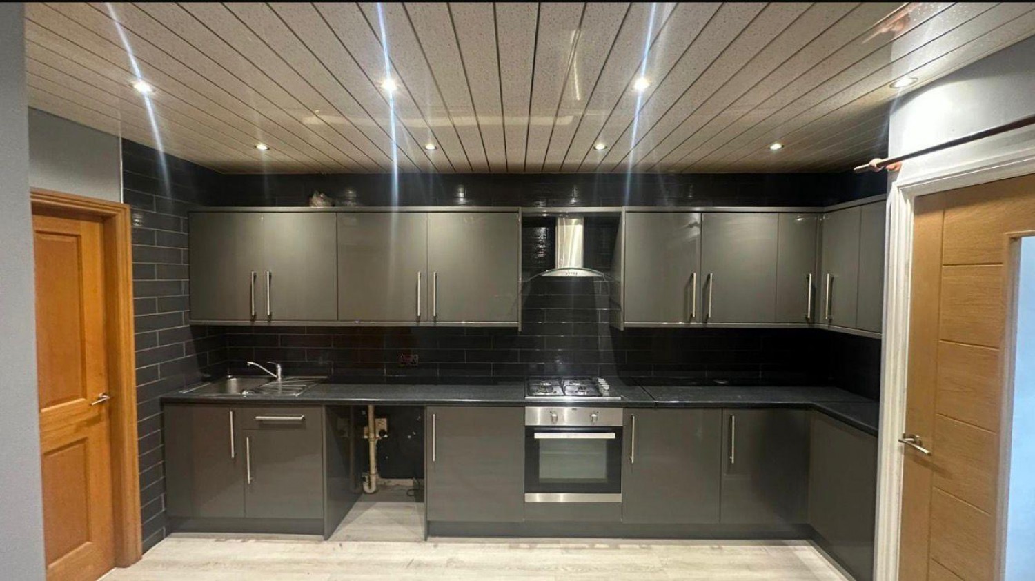 Oakland Court, Batley, WF17 5LT