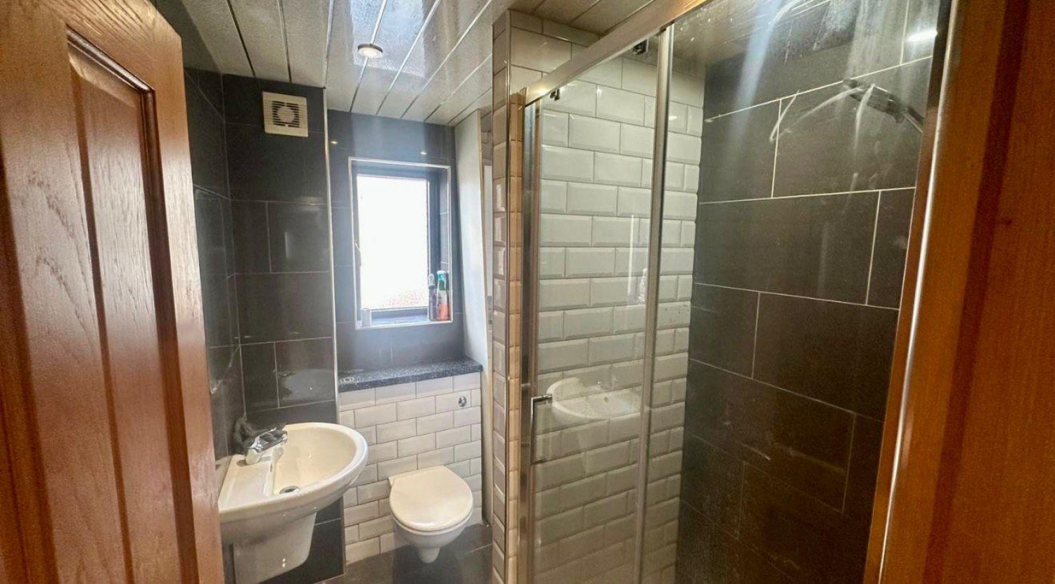 Oakland Court, Batley, WF17 5LT