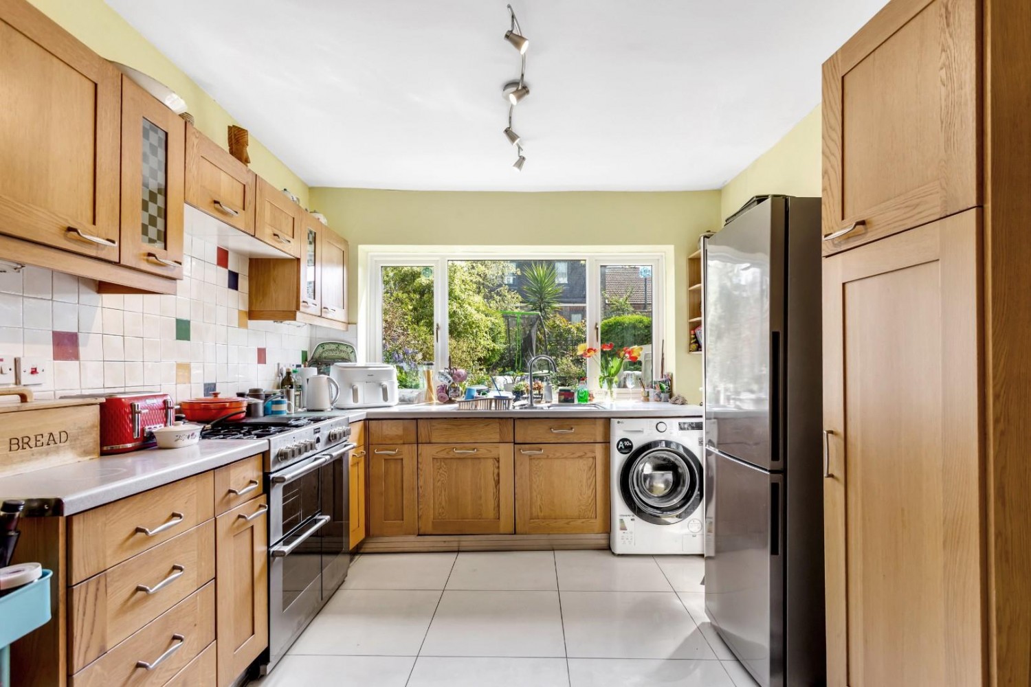 Castlewood Road, London, N16