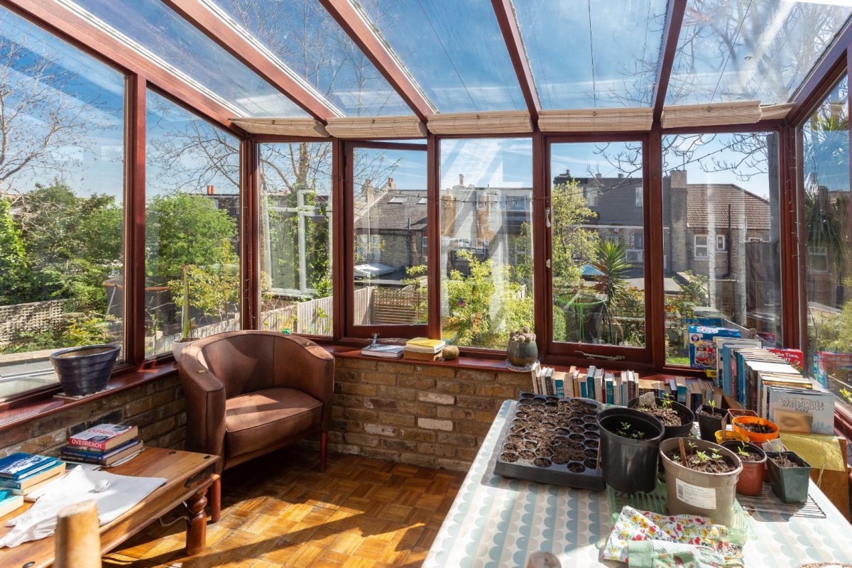 Castlewood Road, London, N16