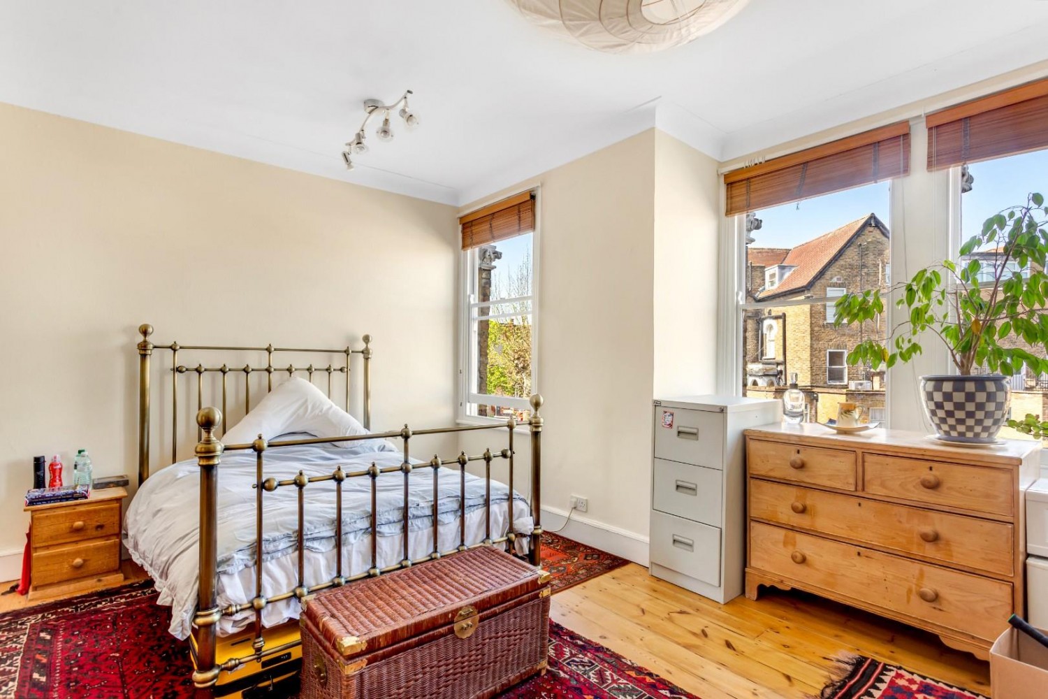 Castlewood Road, London, N16