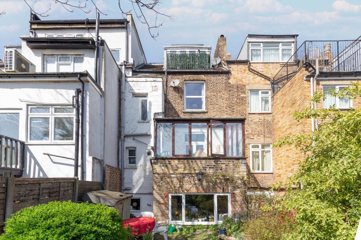 Castlewood Road, London, N16