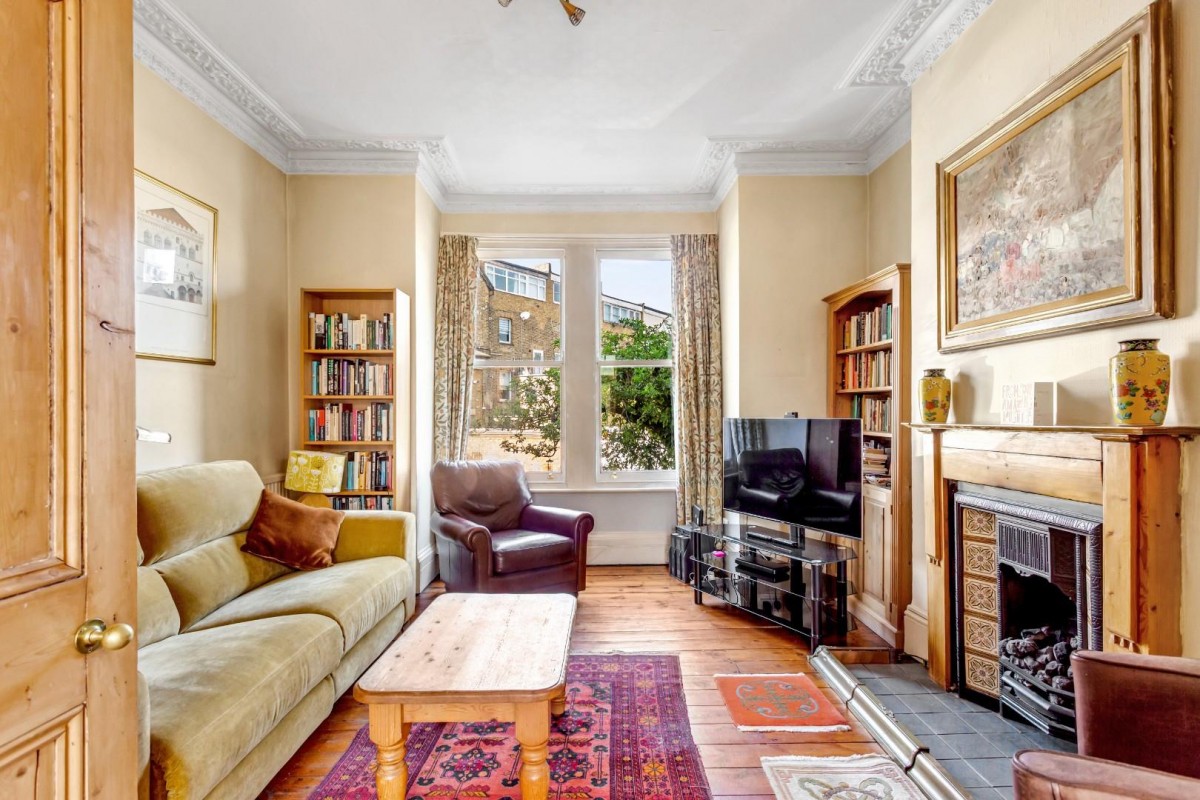 Castlewood Road, London, N16