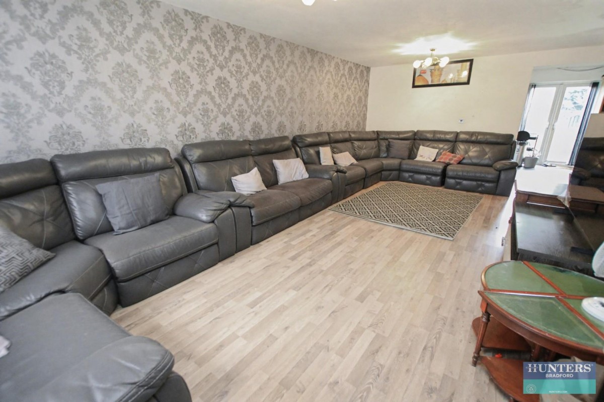 Wrigley Avenue Bradford, BD4 6BB