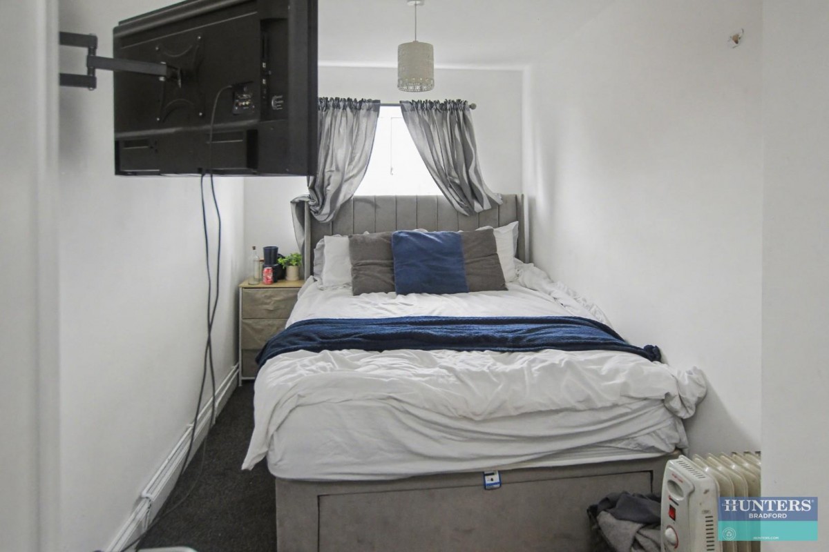 Wrigley Avenue Bradford, BD4 6BB