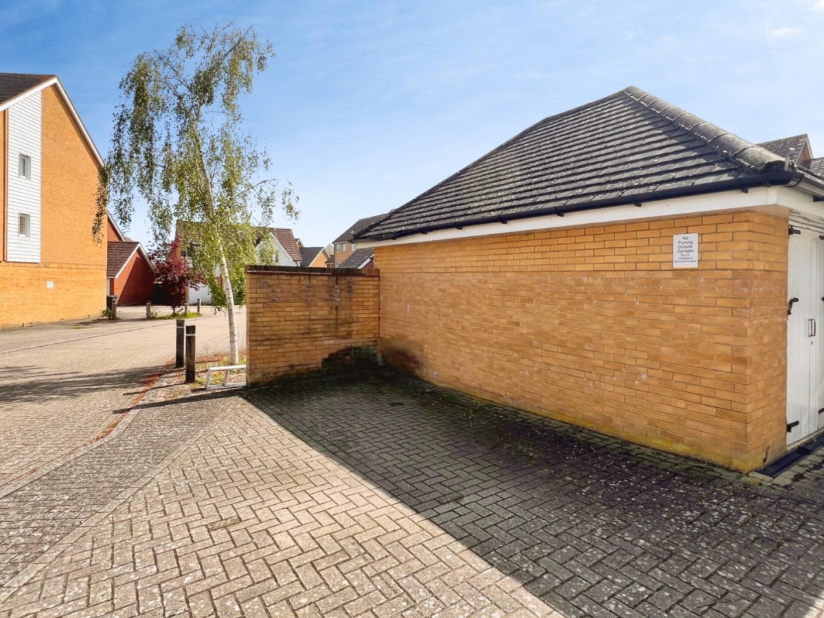 Sir Henry Brackenbury Road, Ashford