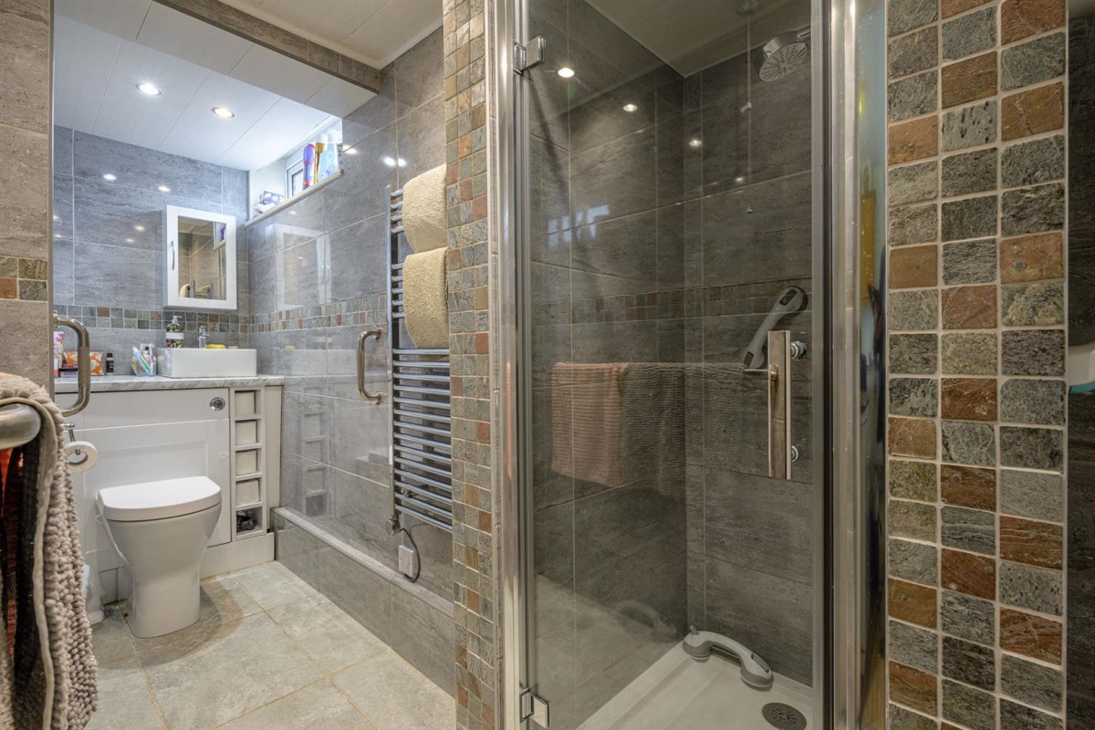 Sandhurst Avenue, Stourbridge, DY9 0XQ