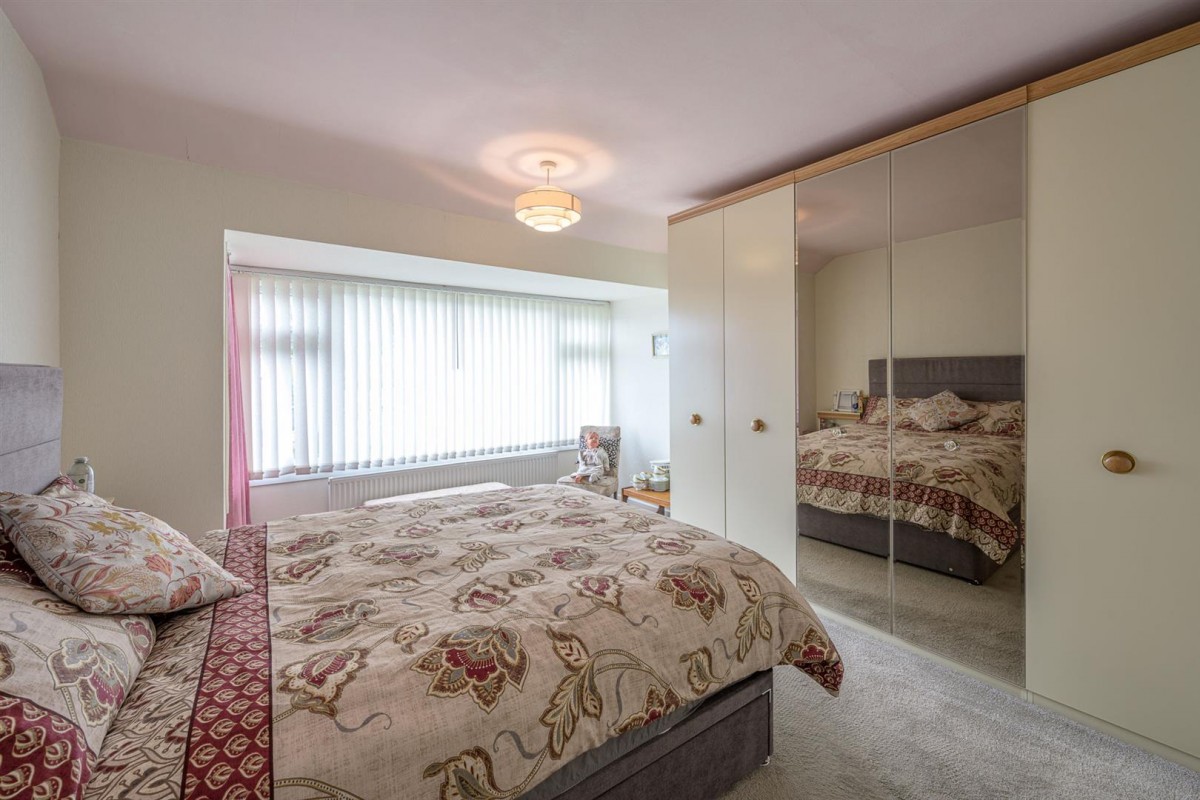 Sandhurst Avenue, Stourbridge, DY9 0XQ